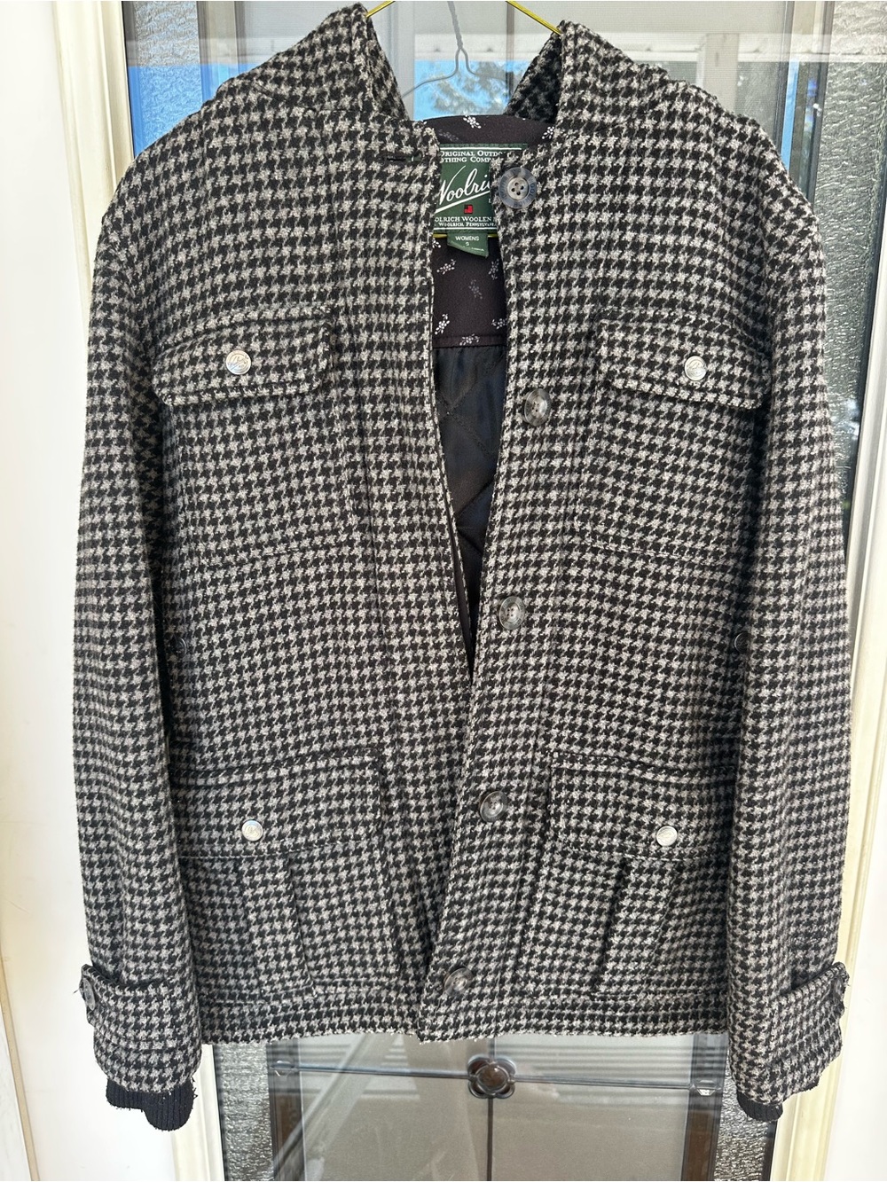 Vintage Woolrich Women’s Black & White Houndstooth Wool Jacket